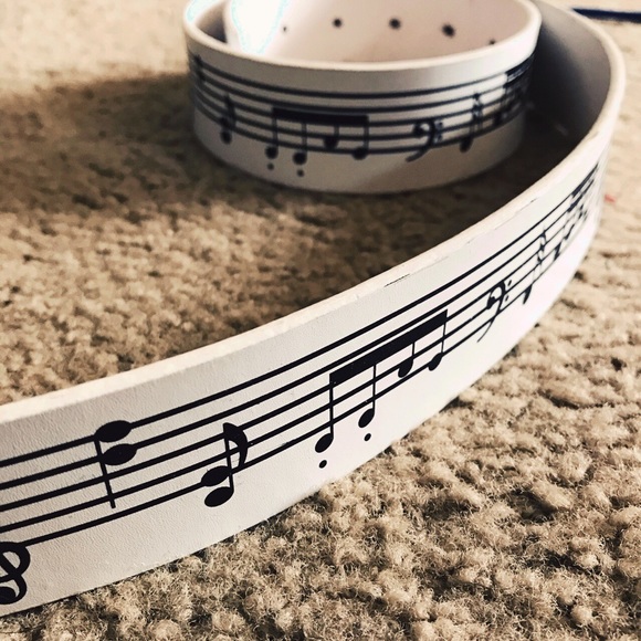 Hot Topic Accessories - 🎶 Music Notes Belt 🎶